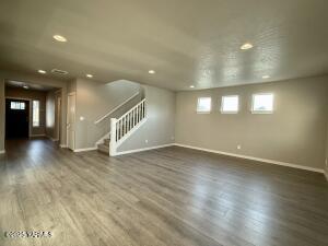 2400 63rd Ave Property Photo 9
