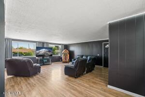 4805 Bristol Way Property Photo 12