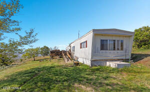 18901 Tieton Dr Property Photo 1
