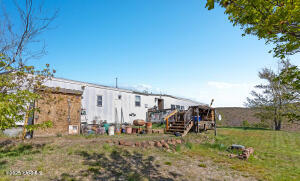 18901 Tieton Dr Property Photo 3