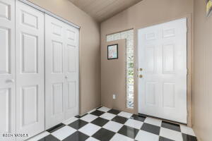 914 36th Ave Property Photo 2