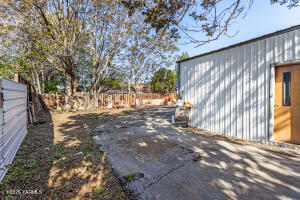 1510 Hathaway St Property Photo 23