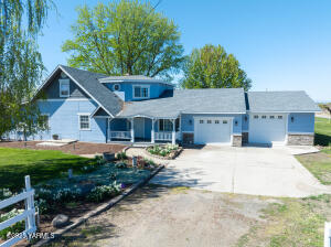 230 Krough Rd Property Photo 1