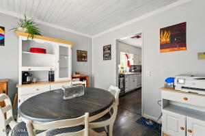 213 Jadwin Ave Property Photo 15