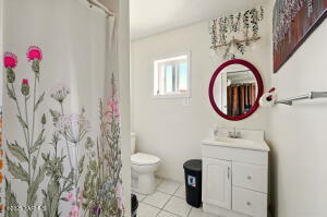 213 Jadwin Ave Property Photo 31