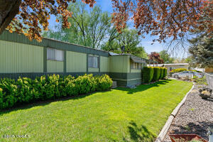 7610 Nob Hill Blvd Property Photo 1