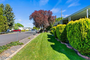 7610 Nob Hill Blvd Property Photo 2