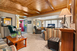 7610 Nob Hill Blvd Property Photo 6