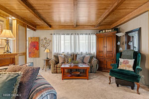 7610 Nob Hill Blvd Property Photo 9
