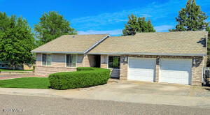 1803 Newport St Property Photo 4