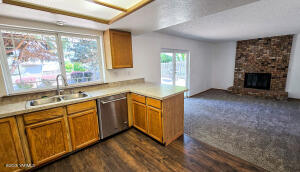 1803 Newport St Property Photo 9