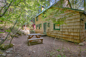 321 Bakers Ln Property Photo 13