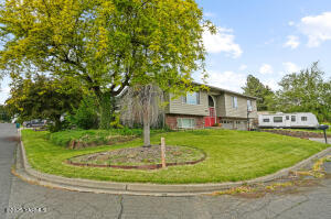 209 39th Ave Property Photo 3