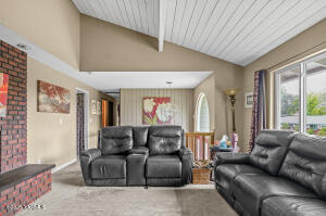209 39th Ave Property Photo 7