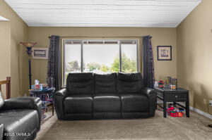209 39th Ave Property Photo 8