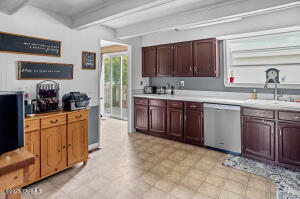 209 39th Ave Property Photo 15