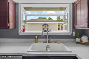 209 39th Ave Property Photo 16