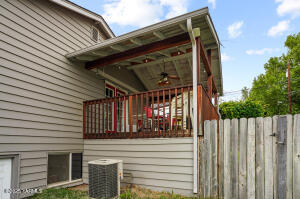 209 39th Ave Property Photo 44