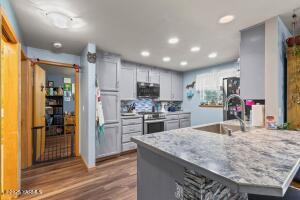 7501 Glacier Way Property Photo 10