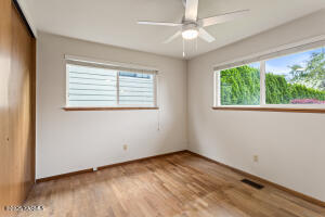 310 28th Ave Property Photo 23
