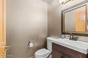 7206 Englewood Ave Property Photo 28