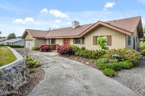 807 Ridgeview Ave Property Photo 1