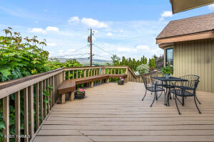 807 Ridgeview Ave Property Photo 9