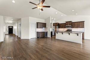 6311 Cottonwood Lp Property Photo 2