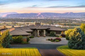1041 Red Sky Dr Property Photo