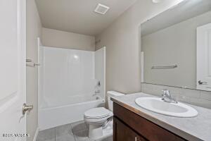 2 12th Lp Property Photo 16