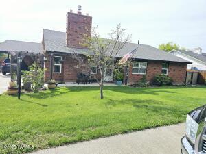 2708 Brackett Ave Property Photo