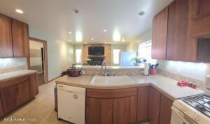 2708 Brackett Ave Property Photo 4