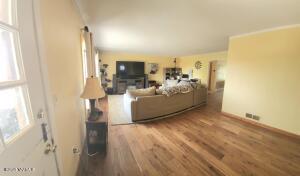 2708 Brackett Ave Property Photo 8