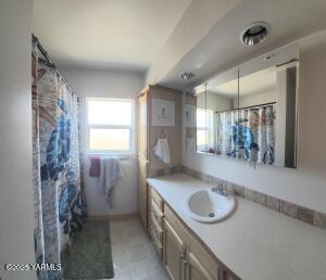 2708 Brackett Ave Property Photo 15