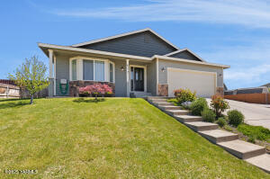 613 Iler St Property Photo 3