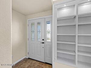 613 Iler St Property Photo 5