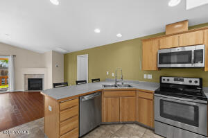613 Iler St Property Photo 12