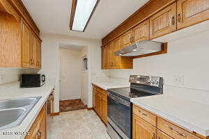 4905 Glenside Ct Property Photo 7
