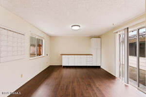 4905 Glenside Ct Property Photo 9