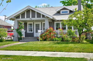 403 9th Ave Property Photo