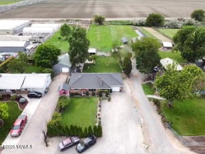 1341 Cemetery Rd Property Photo 1
