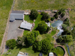 9705 Ahtanum Rd Property Photo 3