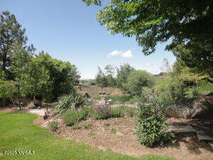 9705 Ahtanum Rd Property Photo 11