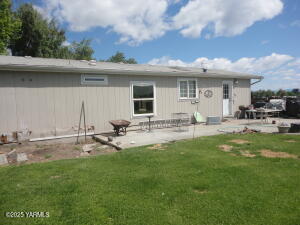 9705 Ahtanum Rd Property Photo 12