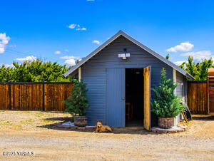 175001 King Tull Rd Property Photo 6