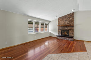 103 77th Ave Property Photo 9