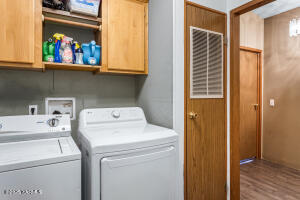 15220 Fisk Rd Property Photo 9