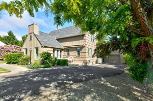 1701 Yakima Ave Property Photo 4