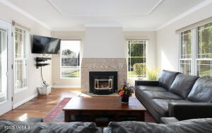 1701 Yakima Ave Property Photo 7