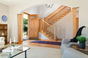 1011 79th Ave Property Photo 9